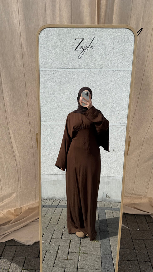 Tailliertes Maxikleid