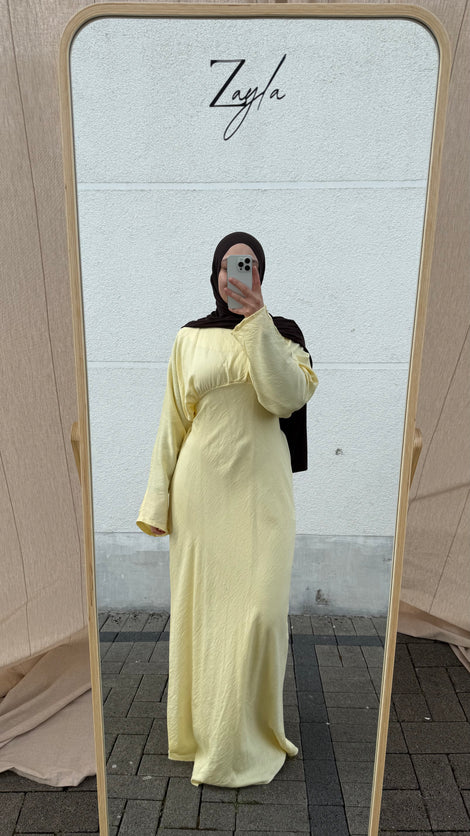 Tailliertes Maxikleid